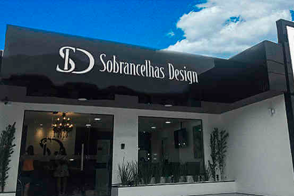 Sobrancelhas Design